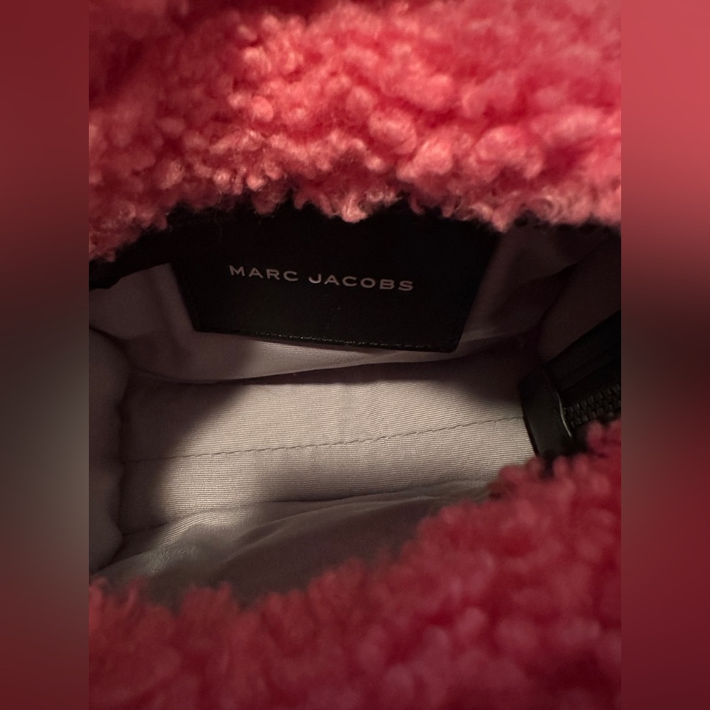 Marc Jacobs Vibrant Pink Textured Mini Bag - Picture 6 of 7